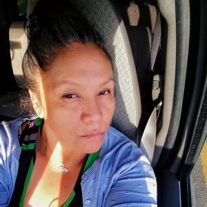 Meet your Posher, Amenti